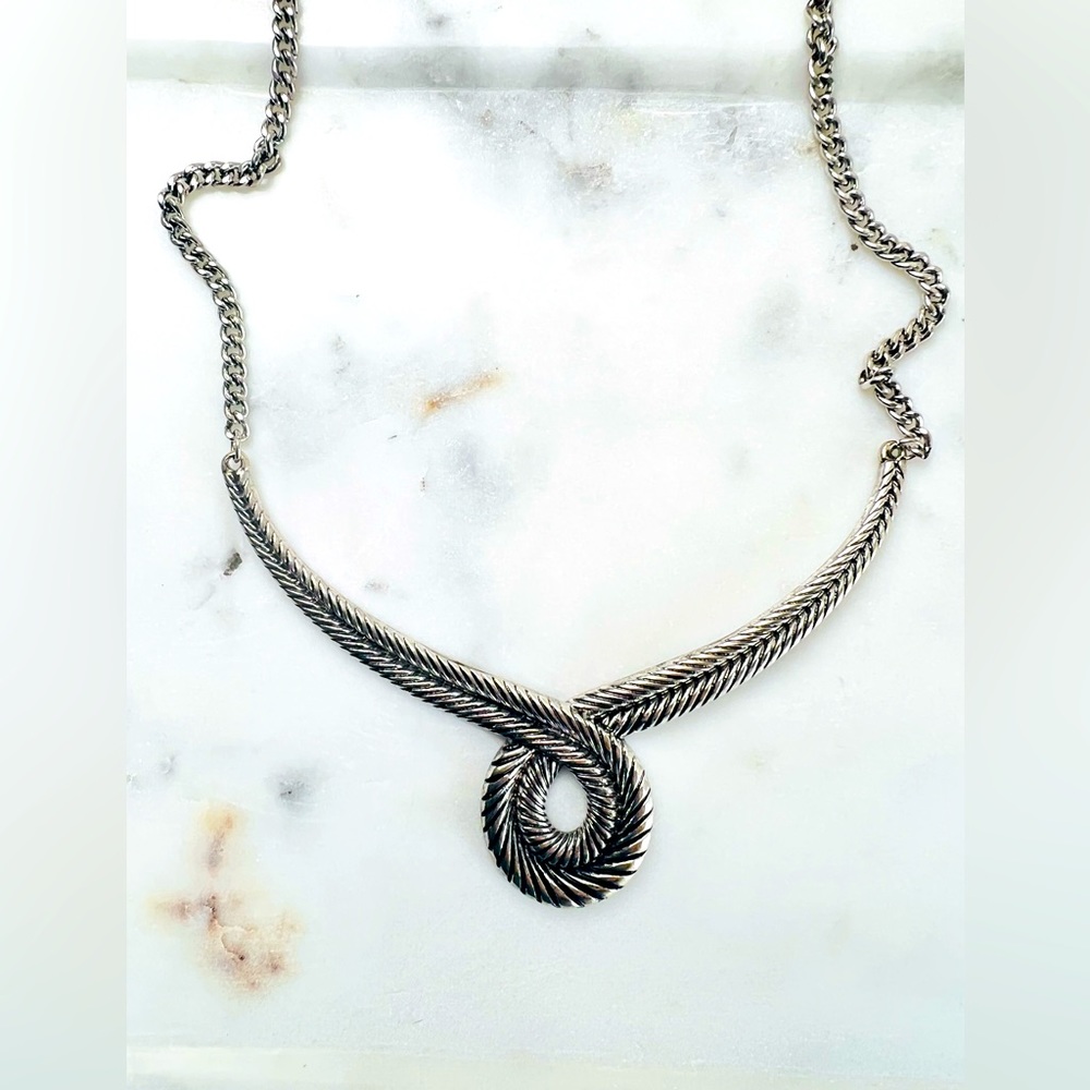 NWT Macys Silver colored loop Necklace